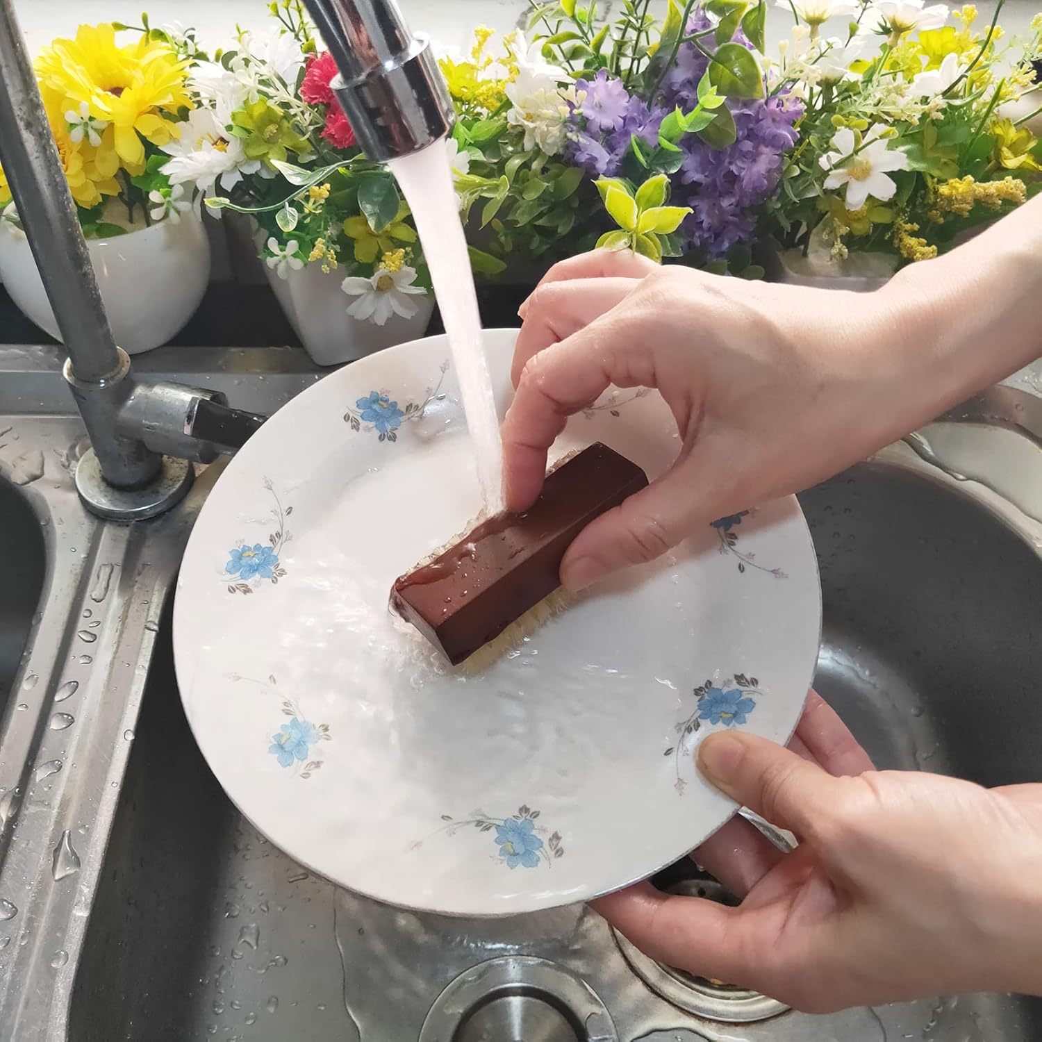 NewFerU Rosewood Two-Sided Nail Brush with Boar Bristles